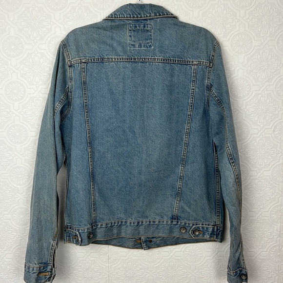 Urban Outfitters BDG Denim Jacket Jean Light Medium Blue Classic 90s - Picture 7 of 7